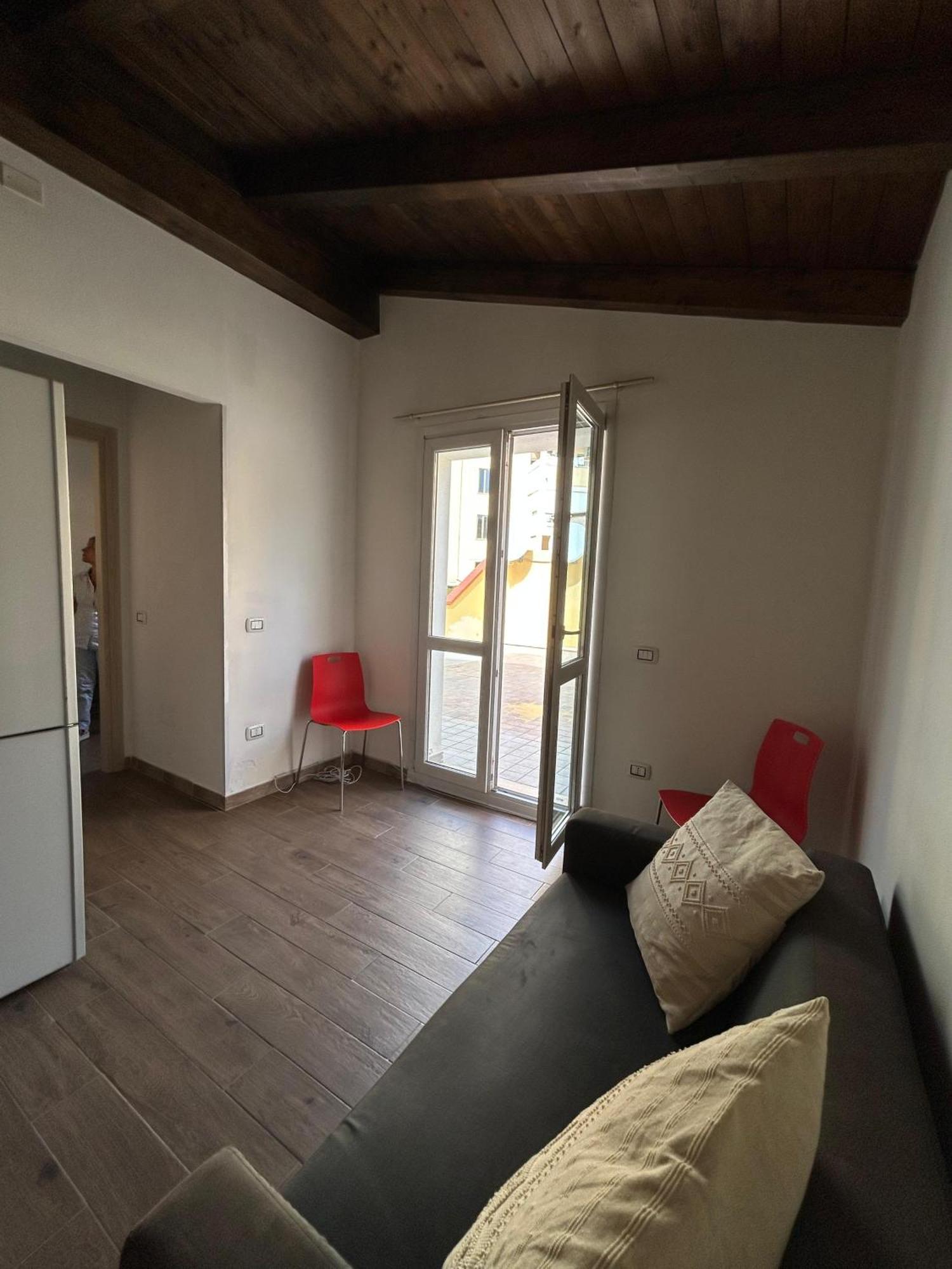 Appartamento Con Terrazzo Privato E Netflix Cagliari Exterior foto