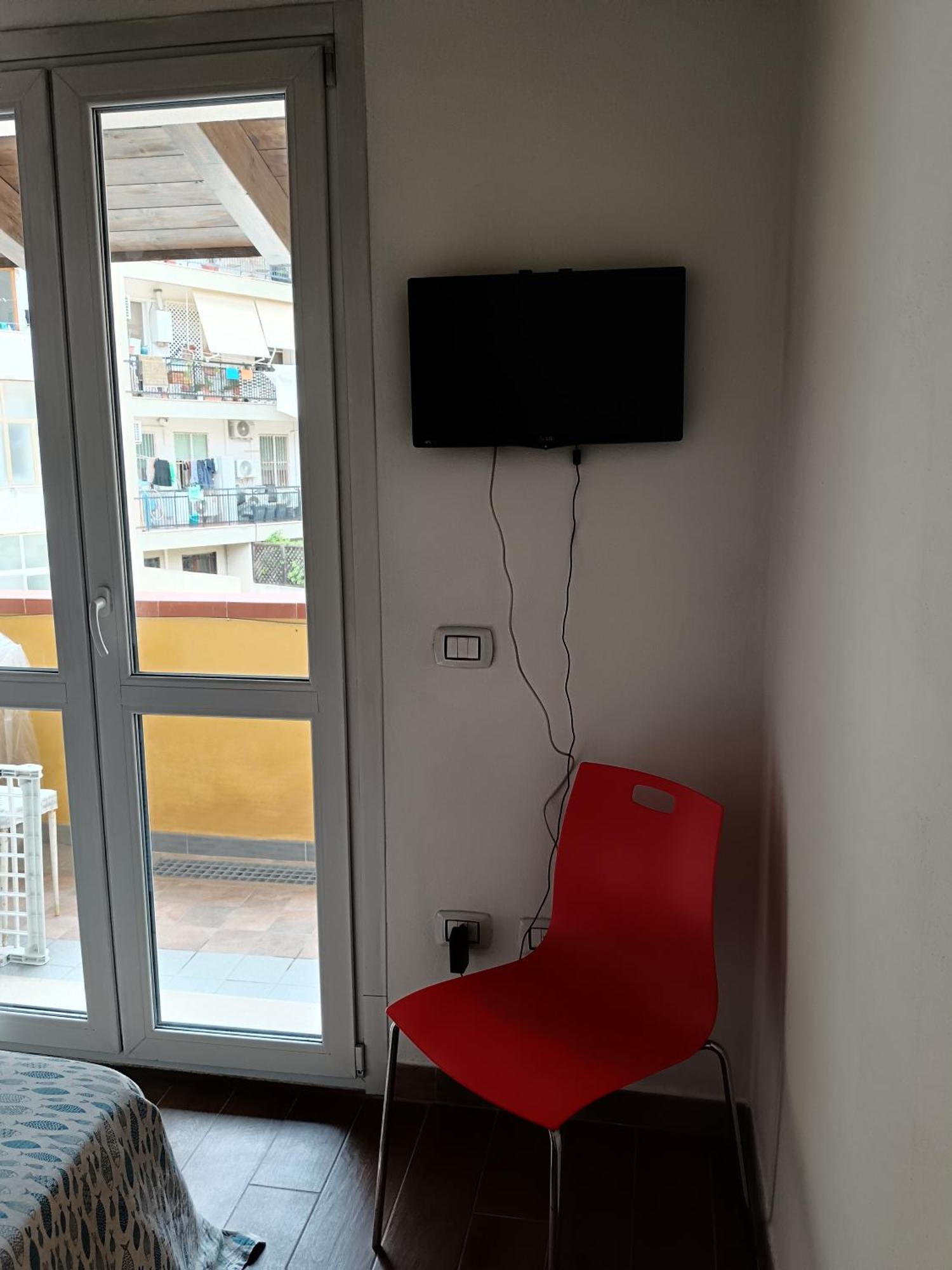 Appartamento Con Terrazzo Privato E Netflix Cagliari Exterior foto