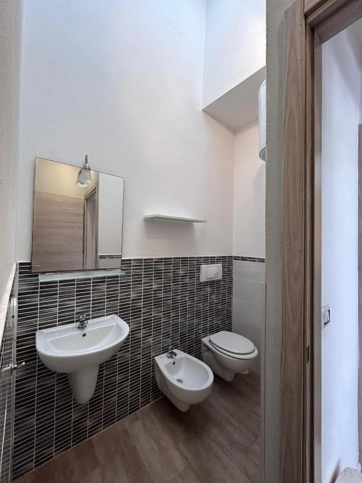 Appartamento Con Terrazzo Privato E Netflix Cagliari Exterior foto